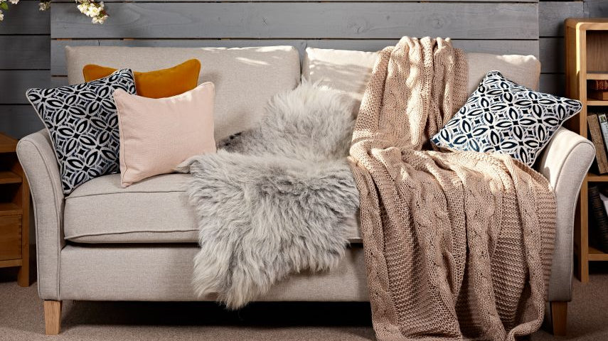 Creating a Haven: 5 Top Tips for a Cosy Living Room